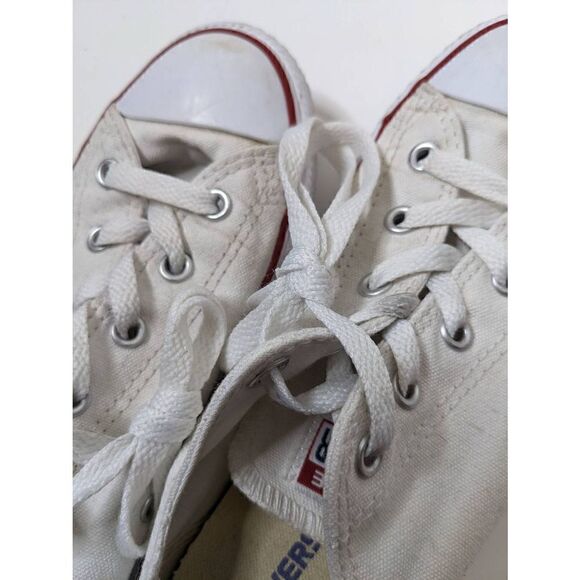 Converse Kids White Chuck Taylors 3 - Picture 6 of 11